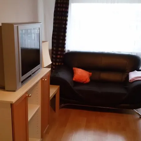 Easy-bedsit 4 *