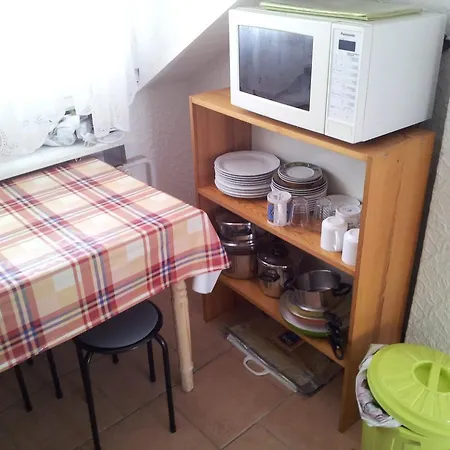 Easy-bedsit 4 Lejlighed *